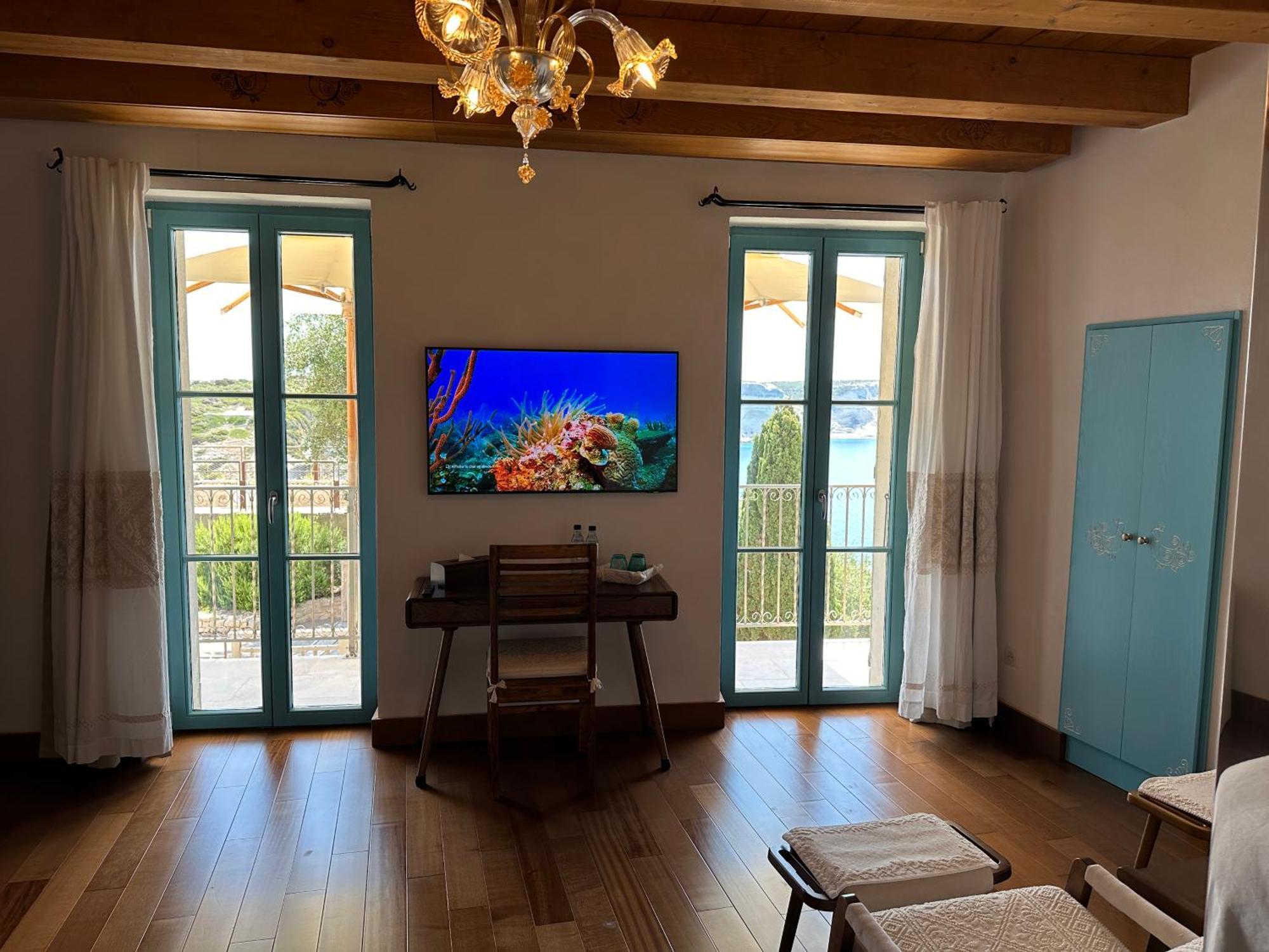 Entre Ciel Et Mer Hotel Бонифачо Экстерьер фото