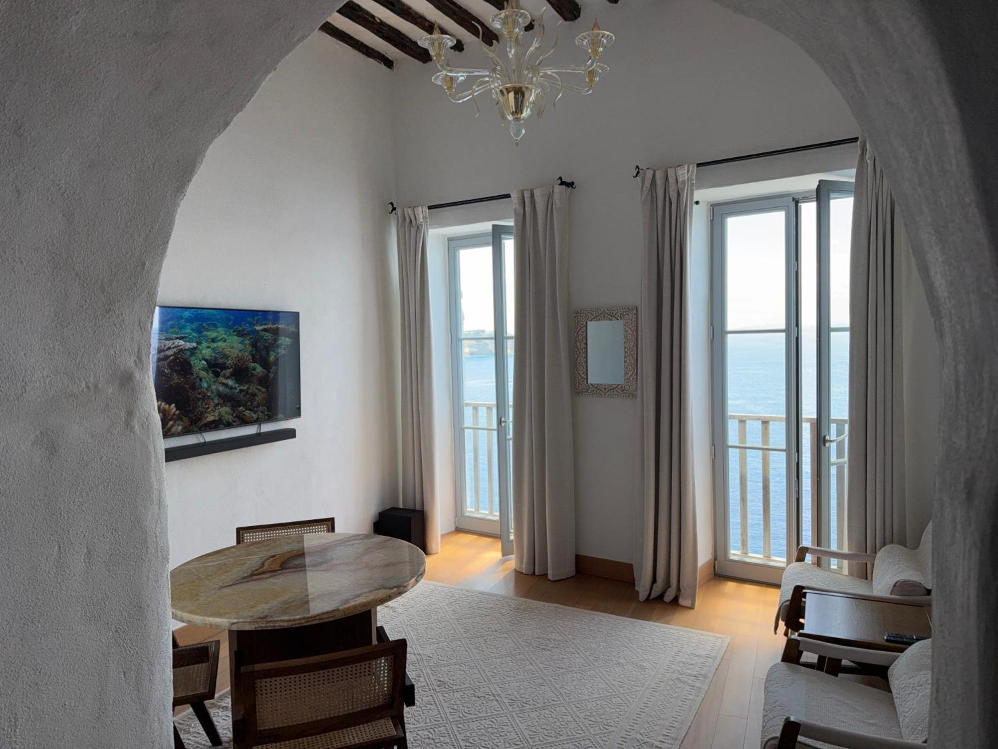 Entre Ciel Et Mer Hotel Бонифачо Экстерьер фото